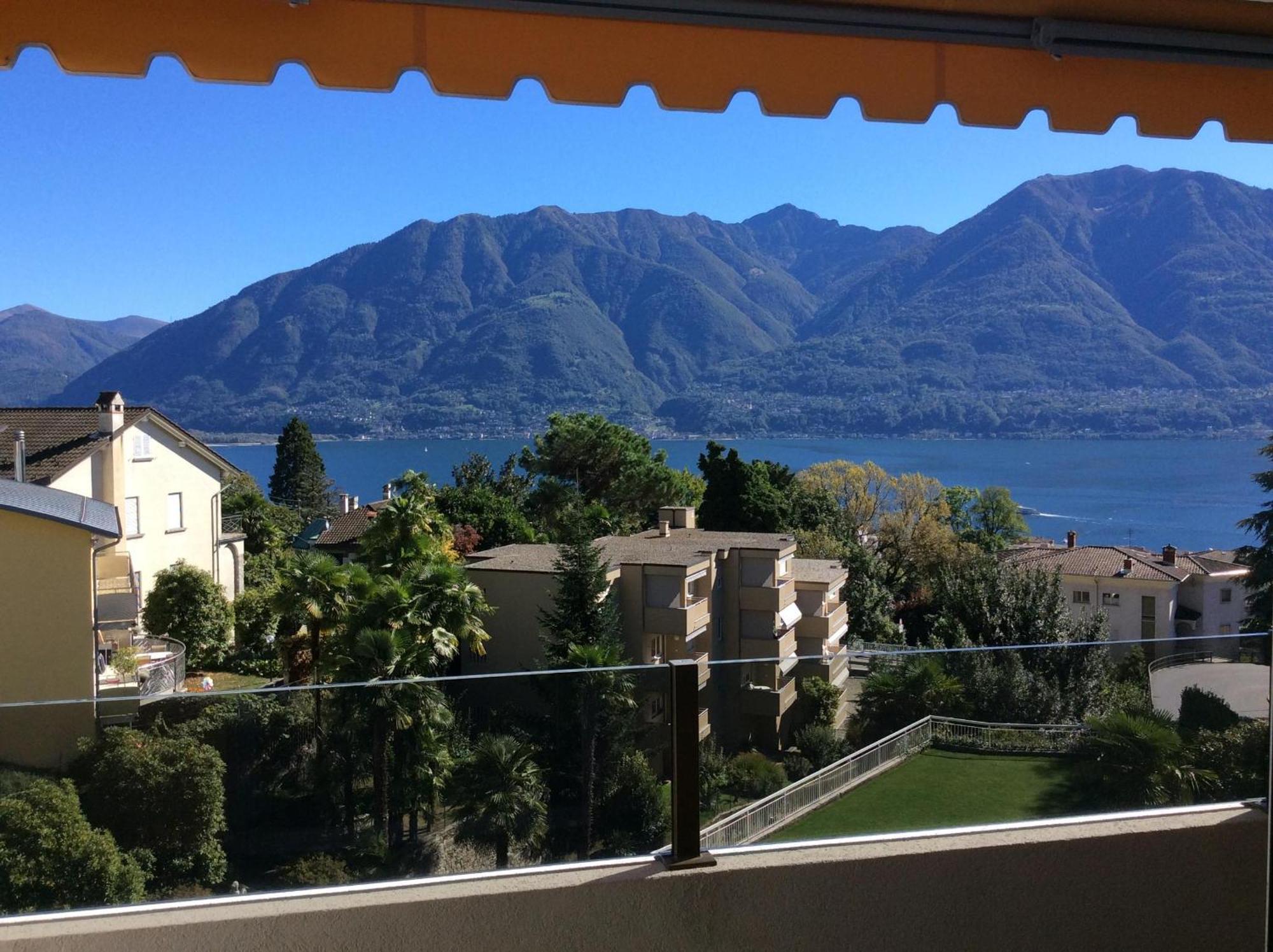 Bellavista By Fewotessin Locarno Luaran gambar